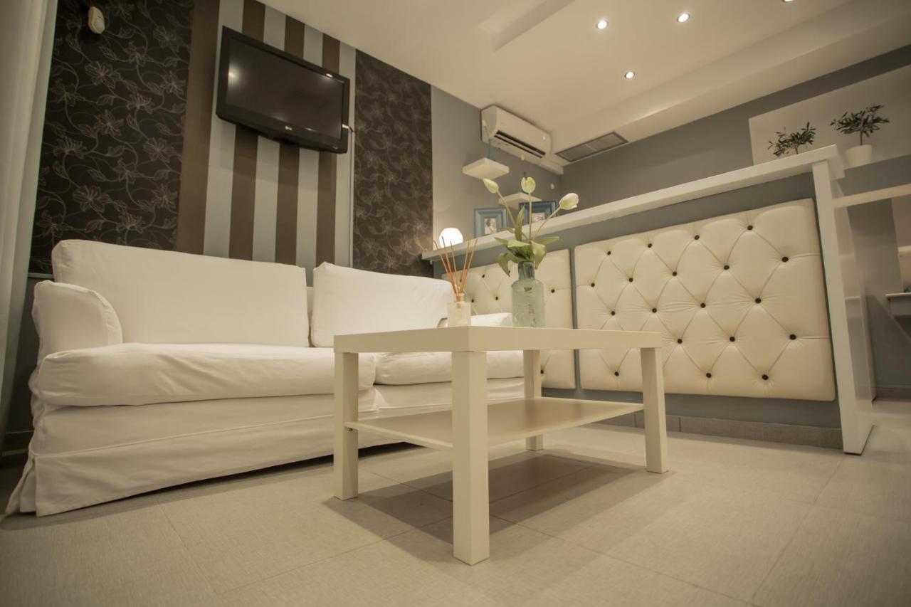 Apollonio Upper View Suites Corinth Exteriör bild